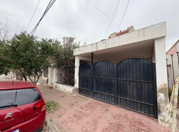 Casa de 6 ambientes, La Rioja · Casa en Venta - Barrio Sinchal, La Rioja Capital
