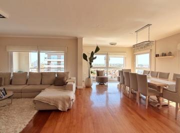Departamento · 135m² · 4 Ambientes · 2 Cocheras · Venta Piso 4 Amb C/ Cochera Doble y Baulera