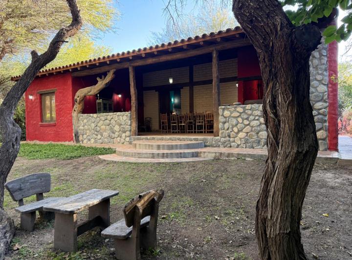Casa · 220m² · 5 Ambientes