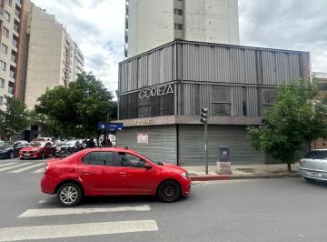 Local comercial · 300m² · 2 Ambientes · Alquiler | Avellaneda | B° Centro | Local 324 m² | 3 Niveles y Oficinas
