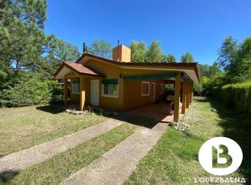 Casa · 64m² · 3 Ambientes · 2 Cocheras · Venta Casa en Villa Ciudad Parque Los Reartes.