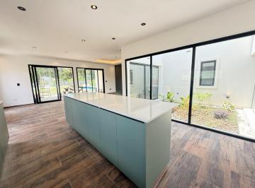 Casa · 146m² · 5 Ambientes · 2 Cocheras · Venta Casa 4 Ambientes en San Pablo, Pilar, G. B. a. Zona Norte