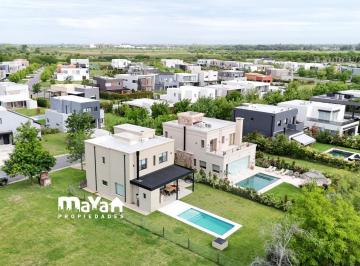 Casa · 160m² · 4 Ambientes · 2 Cocheras · Casa en Alquiler - Puertos, Las Araucarias
