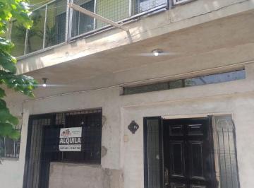Casa de 4 ambientes, Quilmes · Dos Locales, Departamento en Planta Alta