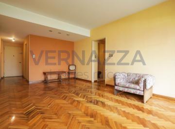 Departamento · 83m² · 4 Ambientes · Apto Crédito! Semipiso de 4 Ambientes con Balcón y Excelente Luz en Caballito