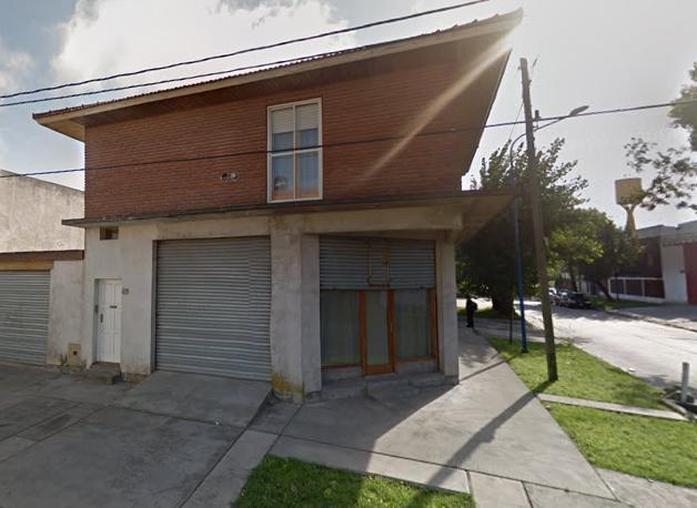 Propiedad en block 5 amb, 137m² con cochera — Solis y Cuba