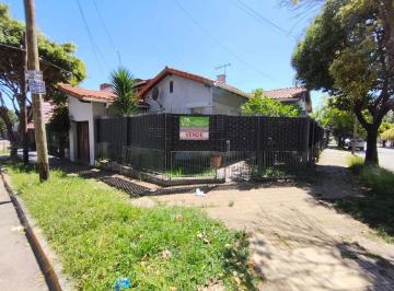 Casa de 4 ambientes, Quilmes · Casa en Esquina Quilmes R - Belgrano Esquina Colón
