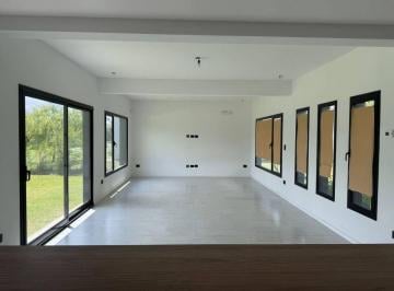 Casa de 4 ambientes, Ezeiza · Casa en Alquiler 4 Ambientes - a Estrnar - Los Talas