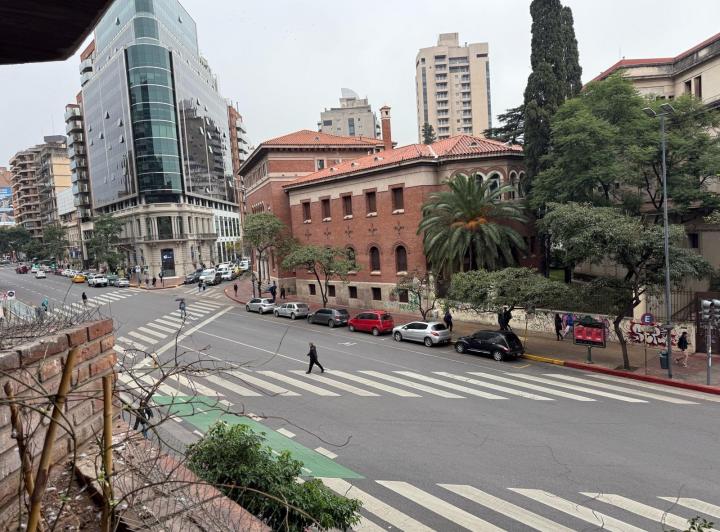 Departamento · 210m² · 7 Ambientes · 1 Cochera