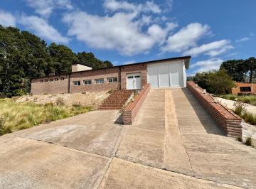 Quinta vacacional · 480m² · 5 Ambientes · 3 Cocheras · Quinta con Salon de Fiestas Sierra de Los Padres
