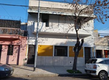 Departamento · 61m² · 3 Ambientes · Departamento Tipo Casa Al Frente, en Planta Baja, con Patio Propio – Oportunidad