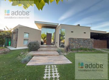 Casa · 300m² · 3 Dormitorios · 2 Cocheras · Casa B° Villa Atilia - Lujan