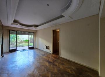 Departamento · 97m² · 4 Ambientes · Departamento 4 Ambientes con Patio y Jardín en Flores