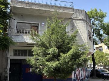 PH · 90m² · 4 Ambientes · PH en Boedo