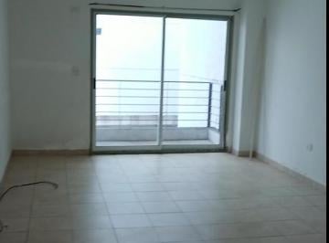 Departamento de 1 ambiente, Balvanera · Espectacular Monoambiente 1° Piso. La Rioja 492 - Balvanera.