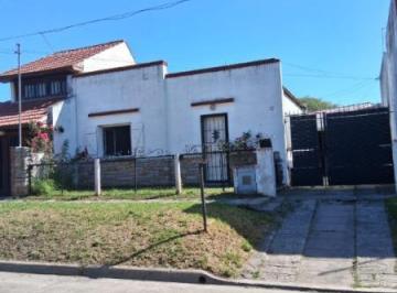 Imagen1 · Casa 3 Amb. con Parque. Apta Crédito