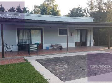 Casa · 450m² · 5 Ambientes · 1 Cochera · Casa en Open Door