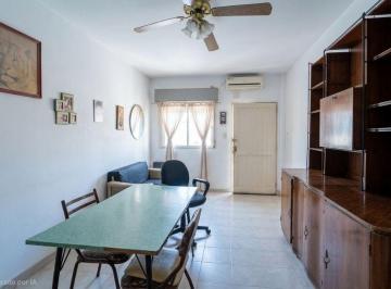 Casa de 5 ambientes, Quilmes · Casa 5 Ambientes con Patio y Entrada Para Vehículo, Quilmes Oeste.
