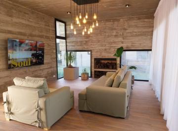 Casa · 178m² · 5 Ambientes · Venta Casa en El Exclusivo Barrio Isla del Golf - Pinamar