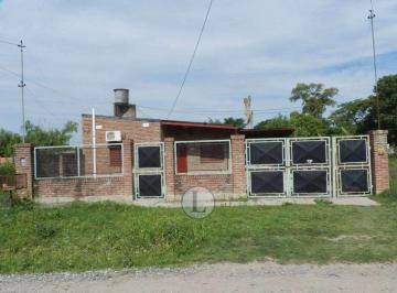 Casa de 4 ambientes, Santo Tomé · Venta 4 de Enero, Barrio Adelina, 2 Casas en un Terreno