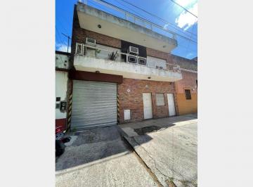 Casa · 303m² · 1 Cochera · Galpon en Venta en Ciudadela