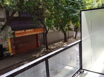 Departamento de 1 ambiente, Balvanera · 1 Amb Al Frente con Balcón. Apto Profesional. Posesion Inmediata. Piso 1 "B"