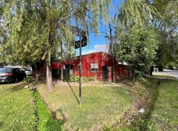 Casa · 150m² · 4 Ambientes · Se Vende Casa de 2 Dorm. en City Bell, La Plata