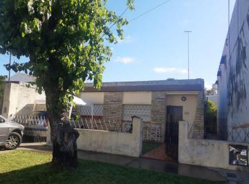 Casa de 4 ambientes, San Fernando · Vivienda Multifamiliar - Se Trata de 2 PH - Se Venden en Block