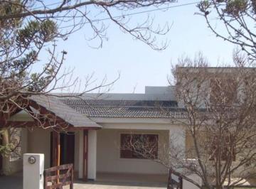 Casa de 6 ambientes, Estancia Vieja · Venta de Hermosa Casa en Estancia Vieja