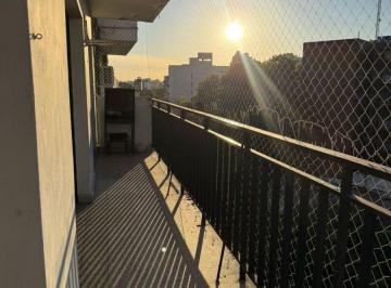 Departamento de 3 ambientes, Villa Crespo · Frente C/ Balcon Corrido - Cocina y Comedor Diario - Super Soleado - Cochera y Baulera