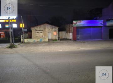 Casa · 140m² · 3 Ambientes · 2 Cocheras · Lote con Vivienda Para Demolición en Hurlingham