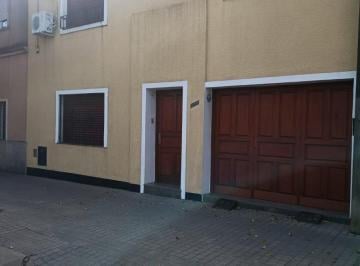 PH · 130m² · 6 Ambientes · 1 Cochera · Venta - 3 Dorm. - Pueyrredón