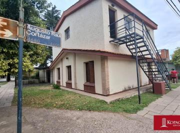 Foto · Poeta Lugones (Cortazar Esq Manuel Carles) - Venta Casa 4 Dorm Mas Departamento 2 Dorm