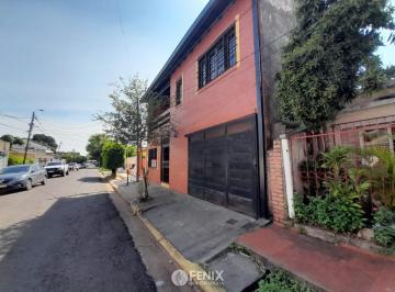 Casa · 325m² · 5 Ambientes · 2 Cocheras · Cf1323 - Casa en Venta - 4 Dorm. - Av Santa Catalina y Alem