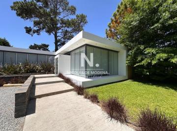 Foto1 · En Venta Casa Tipo Clinica en Excelente Ubicación en Punta del Este de 5 Consultorios