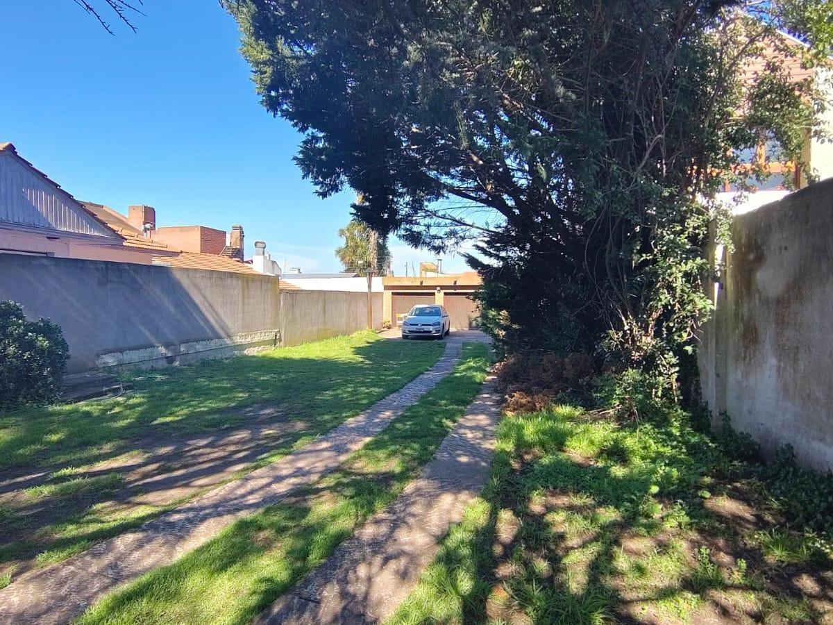 Excelente lote en avenida paso