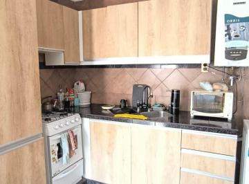 Departamento de 2 ambientes, Rosario · Departamento de 50 m² con 1 Dormitorio en Venta en Barrio Ludueña