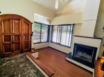 Casa de 4 ambientes, Berazategui · Venta Casa 4 Ambientes Apta Credito en Berazategui