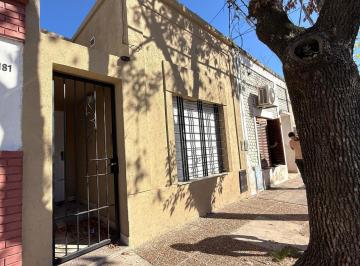 Departamento · 80m² · 3 Ambientes · Departamento 3 Ambientes en Venta en Lujan Centro Planta Baja con Patio Apto Crédito