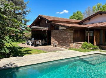 Casa · 169m² · 3 Dormitorios · 3 Cocheras · Casa en Venta Las Lomas de San Isidro
