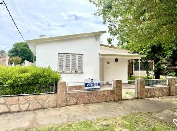 Casa de 4 ambientes, San Jerónimo Sud · Estrasburgo 105 - San Jerónimo Sud