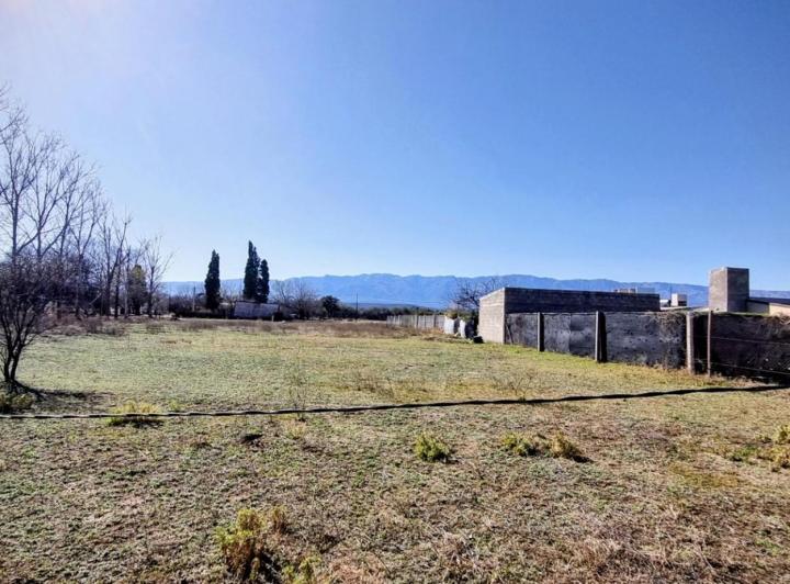 Terreno · 845m²