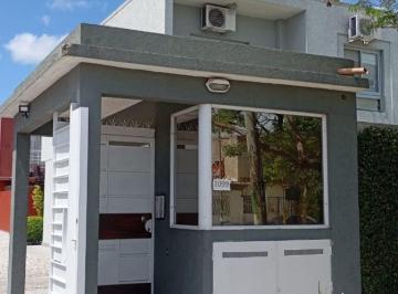 Casa de 4 ambientes, San Miguel · Venta, Casa con 3 Habitaciones en Complejo Cerrado La Giustina I