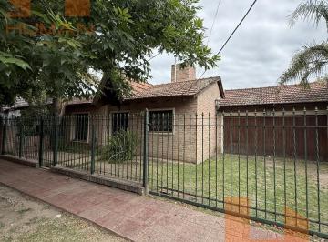 Casa · 168m² · 6 Ambientes · 2 Cocheras · Granja de Funes - Juan Saracho Al 5000
