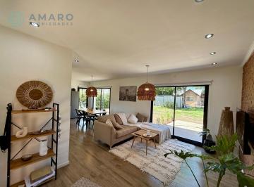 Casa · 91m² · 3 Ambientes · 1 Cochera · Venta · Casa · 2 Dorm. · Cochera · Piscina · Paseo La Tradición · Funes