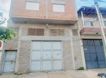 Bodega-Galpón · 540m² · Galpón en Venta en Caseros