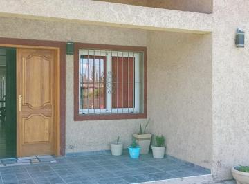 Casa · 361m² · 5 Ambientes · 3 Cocheras · Greenwood Inmobiliaria Vende Casa en Al Barrio Privado Don David Apta Credito!