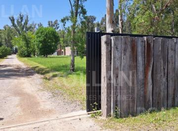 Terreno · 880m² · Terreno 800 m² con Escritura y Sin Expensas! Venta!