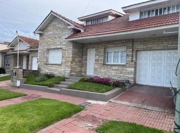 Casa de 4 ambientes, Mar del Plata · Chalet Punta Mogotes Alquiler Temporal de Verano