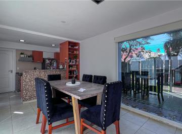 Casa · 168m² · 5 Ambientes · 1 Cochera · Venta Casa 5 Ambientes en Santa Clara